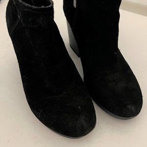 Kenneth Cole Reaction, black suede boots